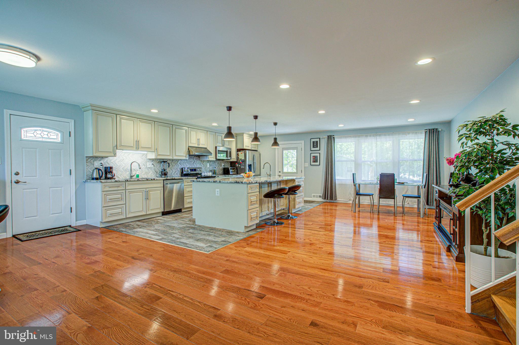 8000 Brompton Street Springfield, VA 22152 - Photo 6 of 81