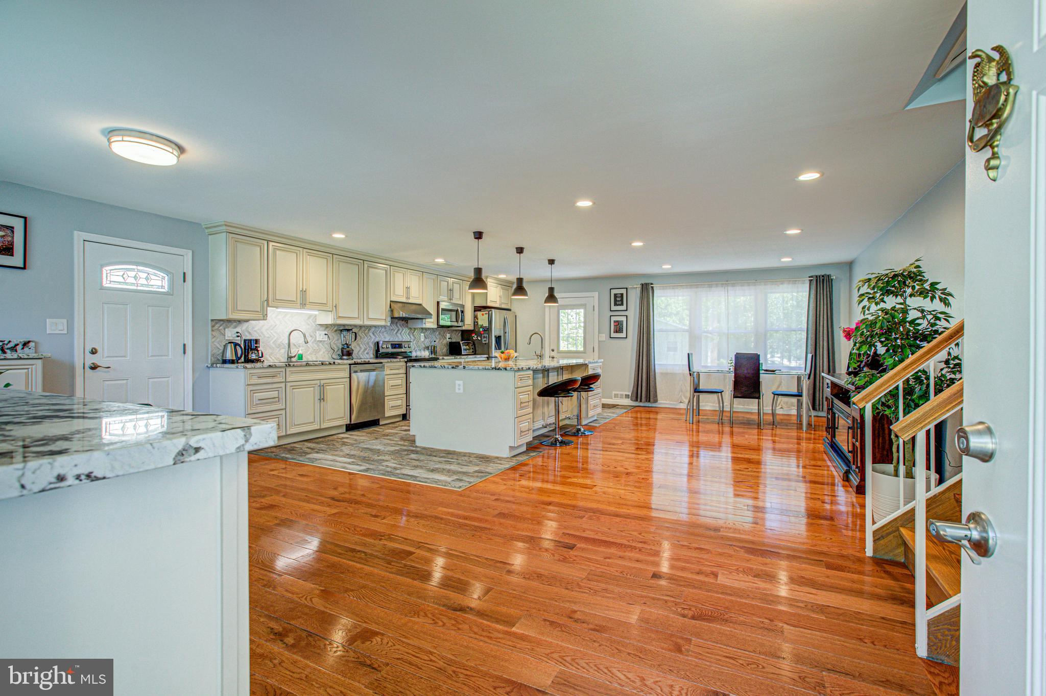 8000 Brompton Street Springfield, VA 22152 - Photo 7 of 81