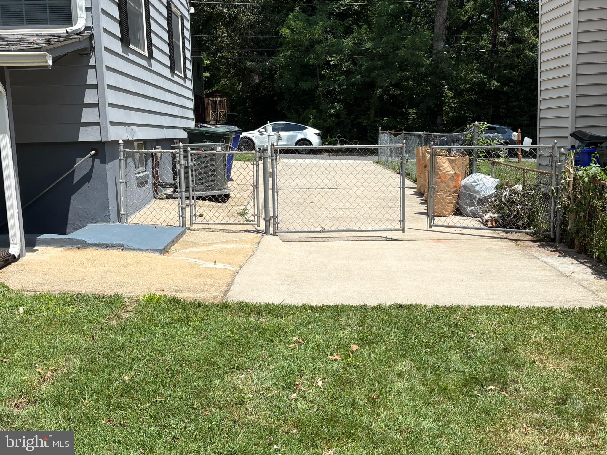 4903 Hollywood Road College Park, MD 20740 - Photo 25 of 28 Fenced Back yard