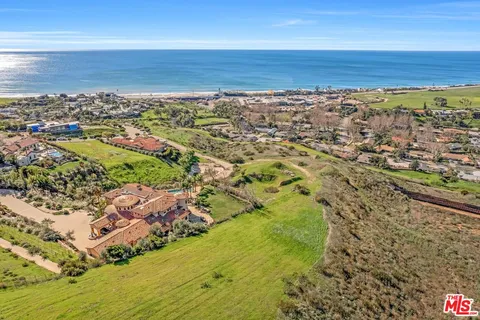 $5,900,000 | 6361 Sea Star Drive, Malibu, CA 90265