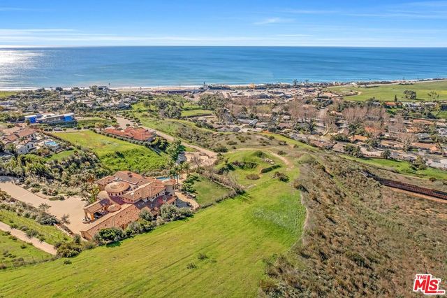 $5,900,000 | 6361 Sea Star Drive, Malibu, CA 90265