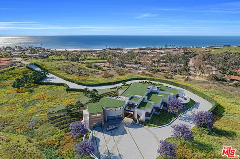 $5,900,000 | 6361 Sea Star Drive, Malibu, CA 90265