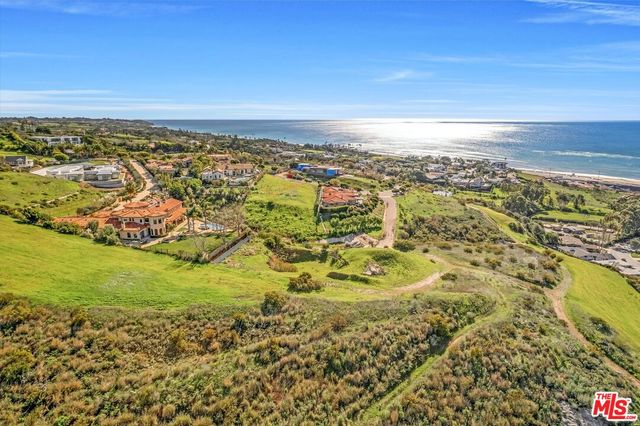 $5,900,000 | 6361 Sea Star Drive, Malibu, CA 90265