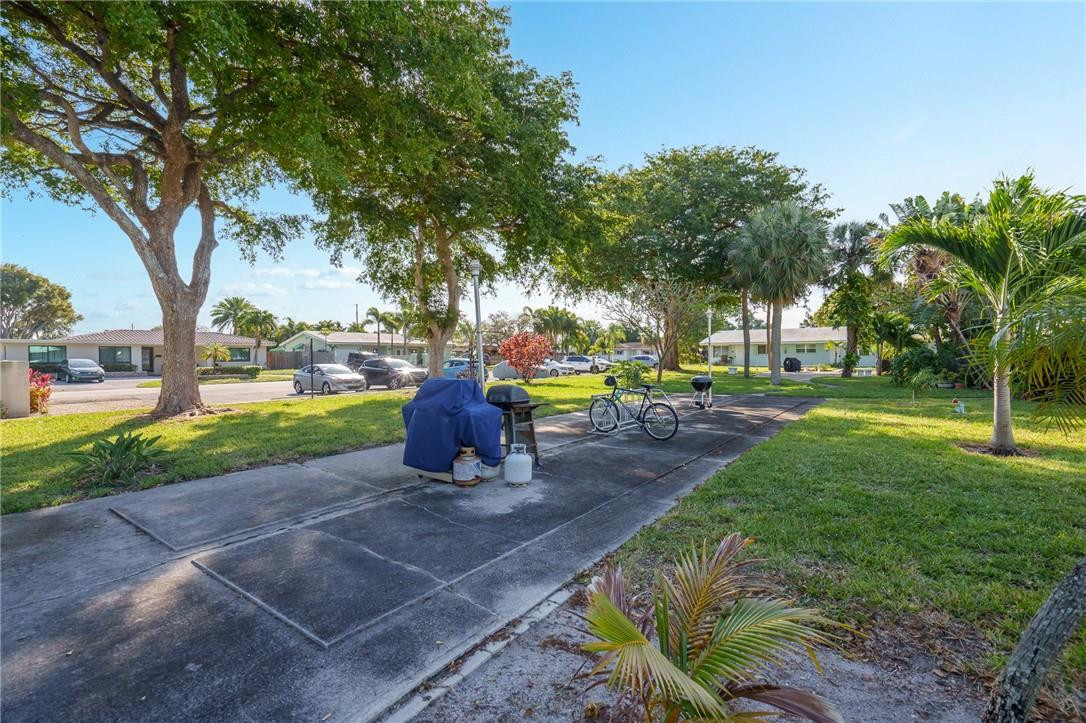 3801 Northeast 22nd Terrace, Unit 12A Lighthouse Point, FL 33064 - Photo 25 of 34 a view of a park