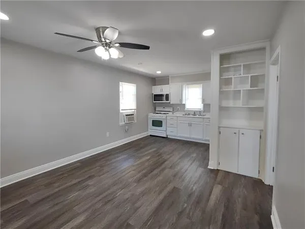 $1,100 | 118 Yorke Street, Unit B, Belle Chasse, LA 70037