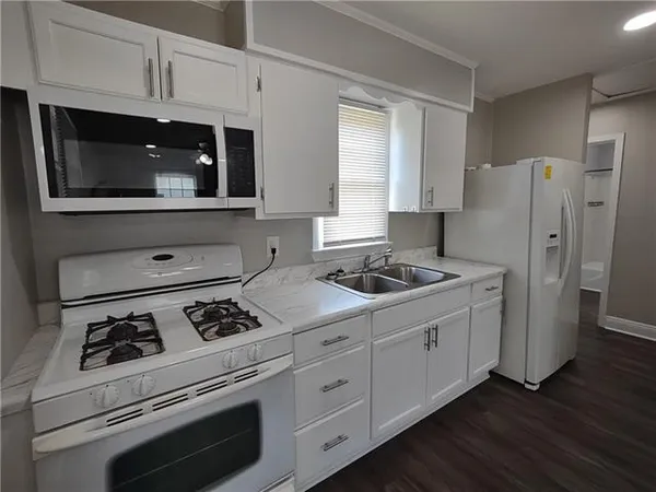 $1,100 | 118 Yorke Street, Unit B, Belle Chasse, LA 70037