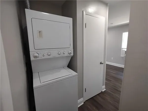 $1,100 | 118 Yorke Street, Unit B, Belle Chasse, LA 70037