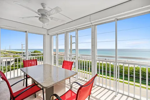 $995,000 | 911 Ocean Drive, Unit 506, Juno Beach, FL 33408