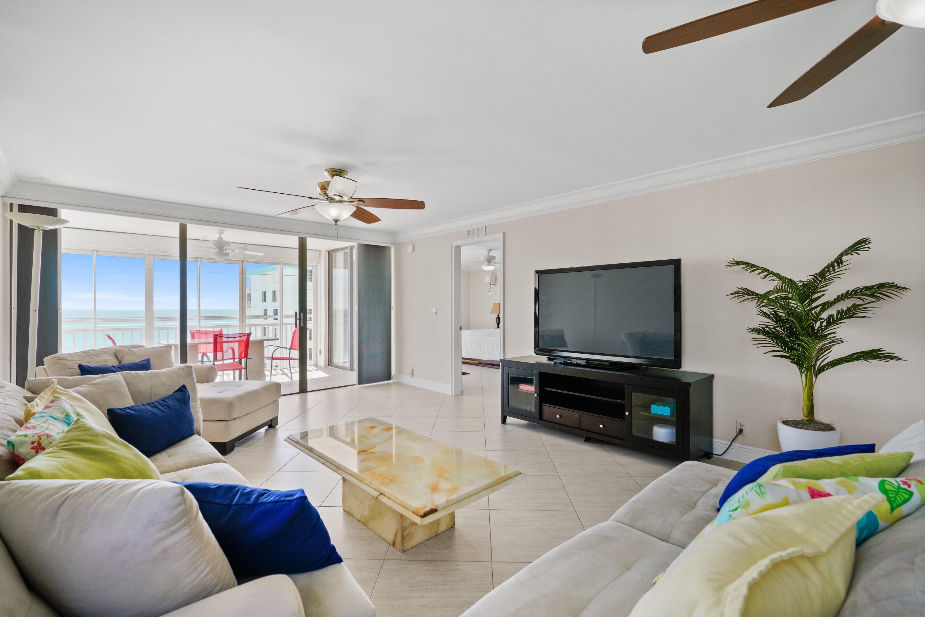 911 Ocean Drive, Unit 506 Juno Beach, FL 33408 - Photo 5 of 68 _MLP9346_1