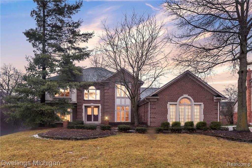 3633 Summit Ridge Drive Rochester Hills, MI 48306 - Photo 1 of 53