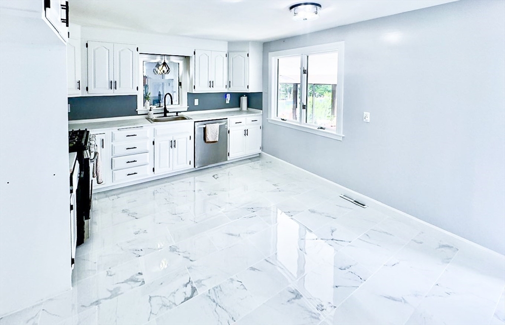 19 Hawthorne Road Ashland, MA 01721 - Photo 9 of 42