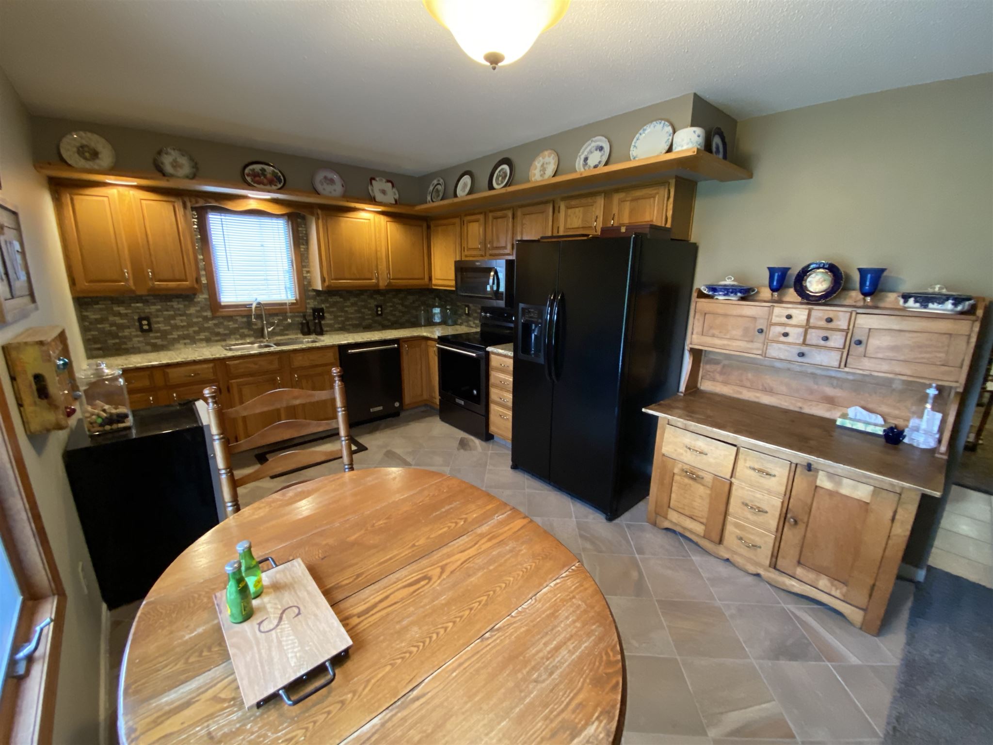 1010 Grenelefe Court Decatur, IN 46733 - Photo 8 of 22
