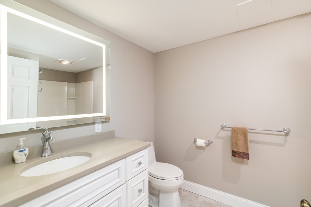 23 Harbourside Road, Unit 23 Quincy, MA 02171 - Photo 22 of 39 Gallery Image 22