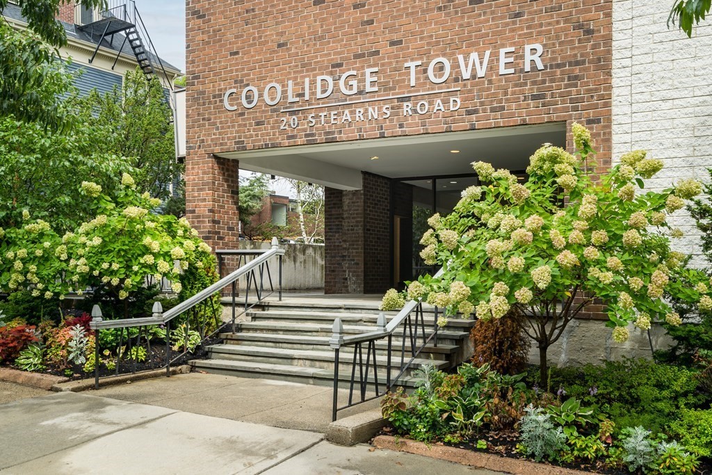 20 Stearns Road, Unit 33 Brookline, MA 02446 - Photo 1 of 31 Gallery Image 1