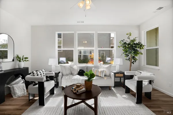$669,999 | 2042 Ravello Way, Santa Rosa, CA 95403