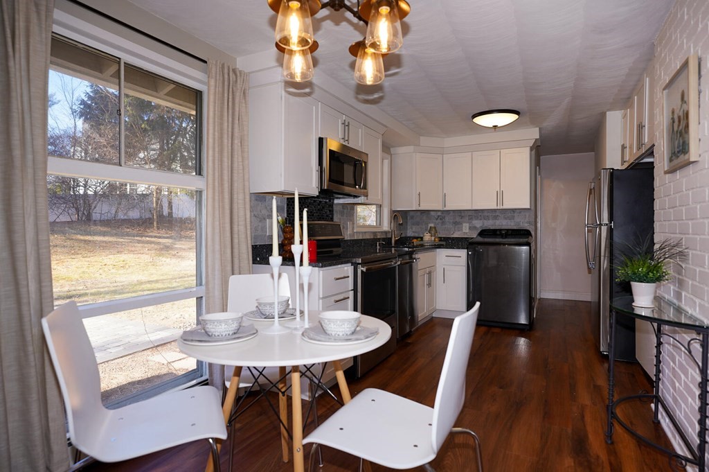 27 Anderson Road Framingham, MA 01701 - Photo 6 of 23 Gallery Image 6