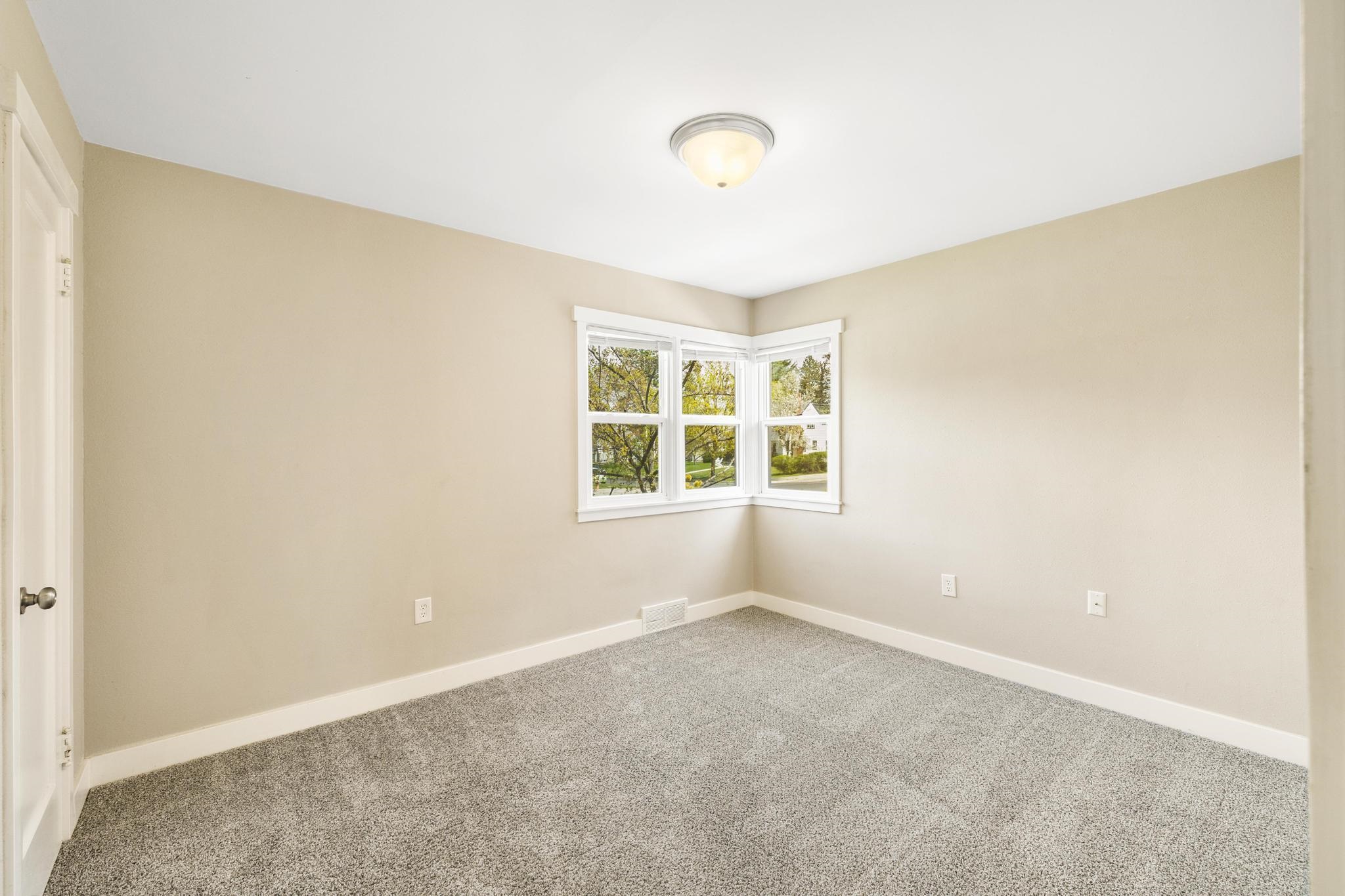 Undisclosed Address Spokane, WA 99203 - Photo 17 of 32