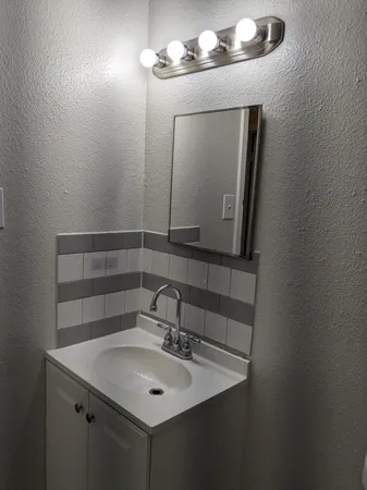 $850 | 3357 Frick Road, Unit 12, Houston, TX 77086