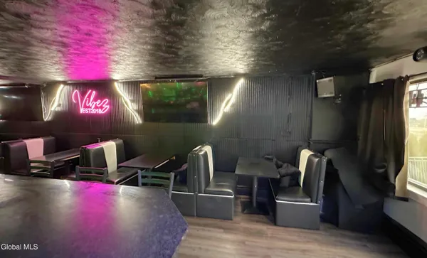 $950,000 | 1490 State Street, Schenectady, NY 12304