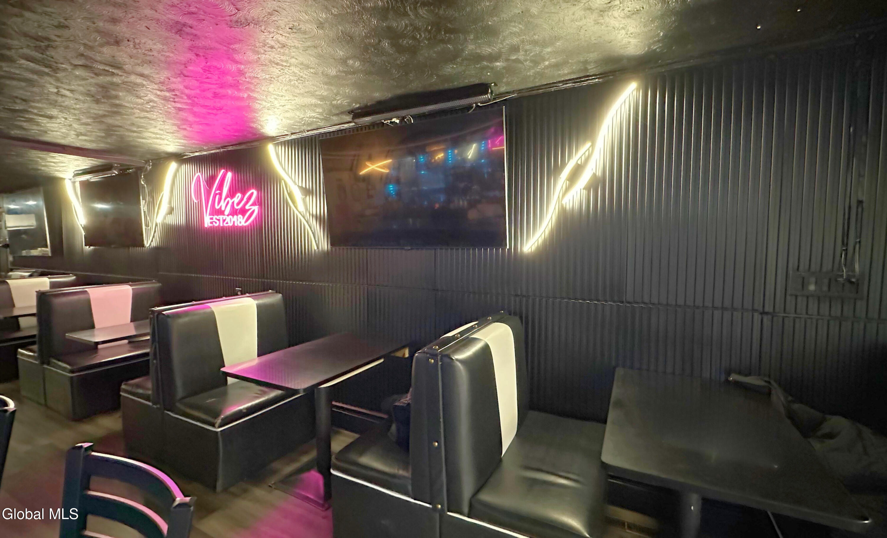 1490 State Street Schenectady, NY 12304 - Photo 13 of 54 21