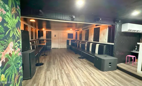 $950,000 | 1490 State Street, Schenectady, NY 12304