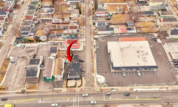 $950,000 | 1490 State Street, Schenectady, NY 12304