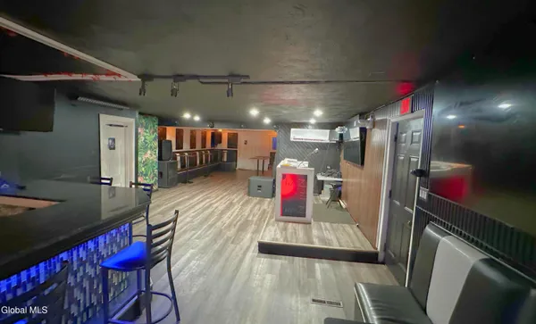 $950,000 | 1490 State Street, Schenectady, NY 12304