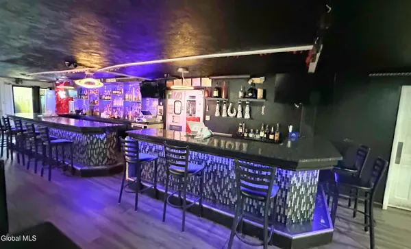 $950,000 | 1490 State Street, Schenectady, NY 12304