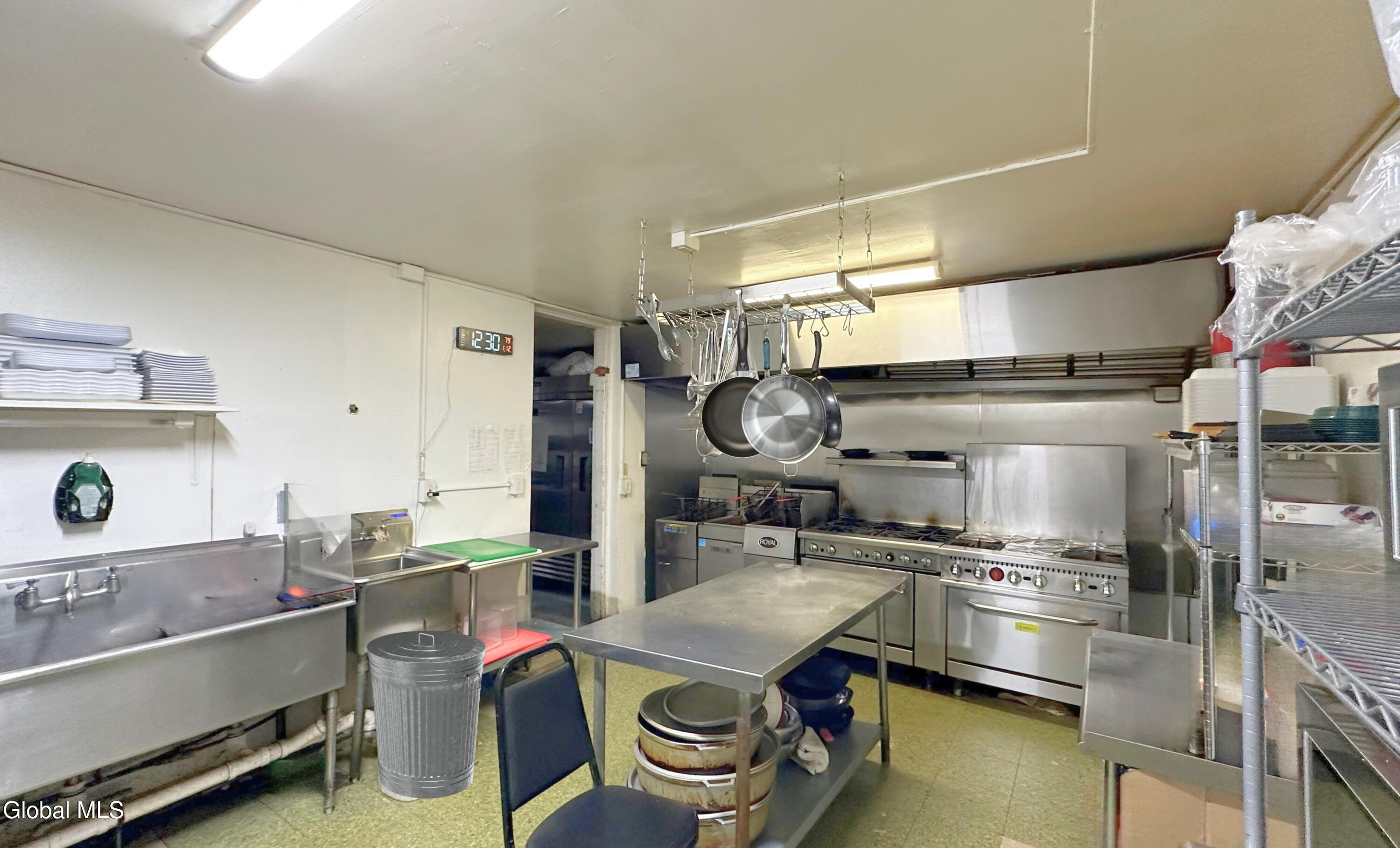 1490 State Street Schenectady, NY 12304 - Photo 29 of 54 37