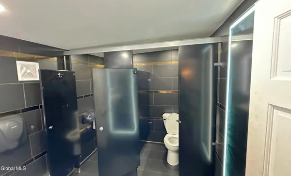 $950,000 | 1490 State Street, Schenectady, NY 12304