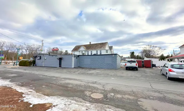 $950,000 | 1490 State Street, Schenectady, NY 12304