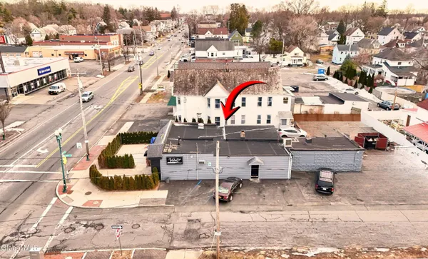 $950,000 | 1490 State Street, Schenectady, NY 12304