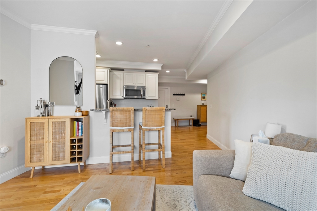 463 Rutherford Avenue, Unit 202 Boston, MA 02129 - Photo 4 of 28 Gallery Image 4
