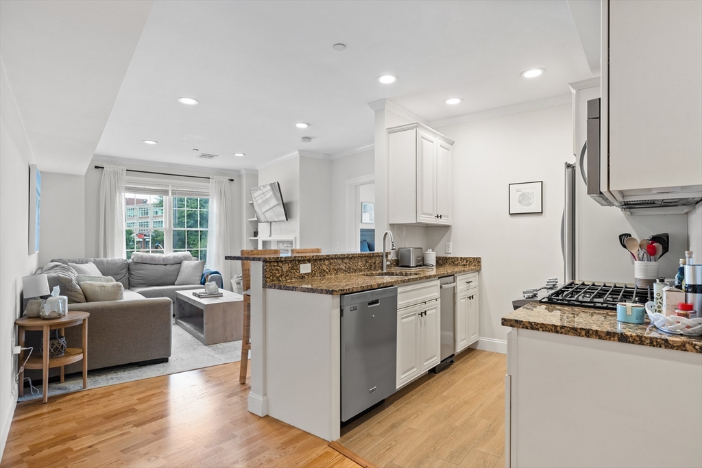 463 Rutherford Avenue, Unit 202 Boston, MA 02129 - Photo 5 of 28 Gallery Image 5
