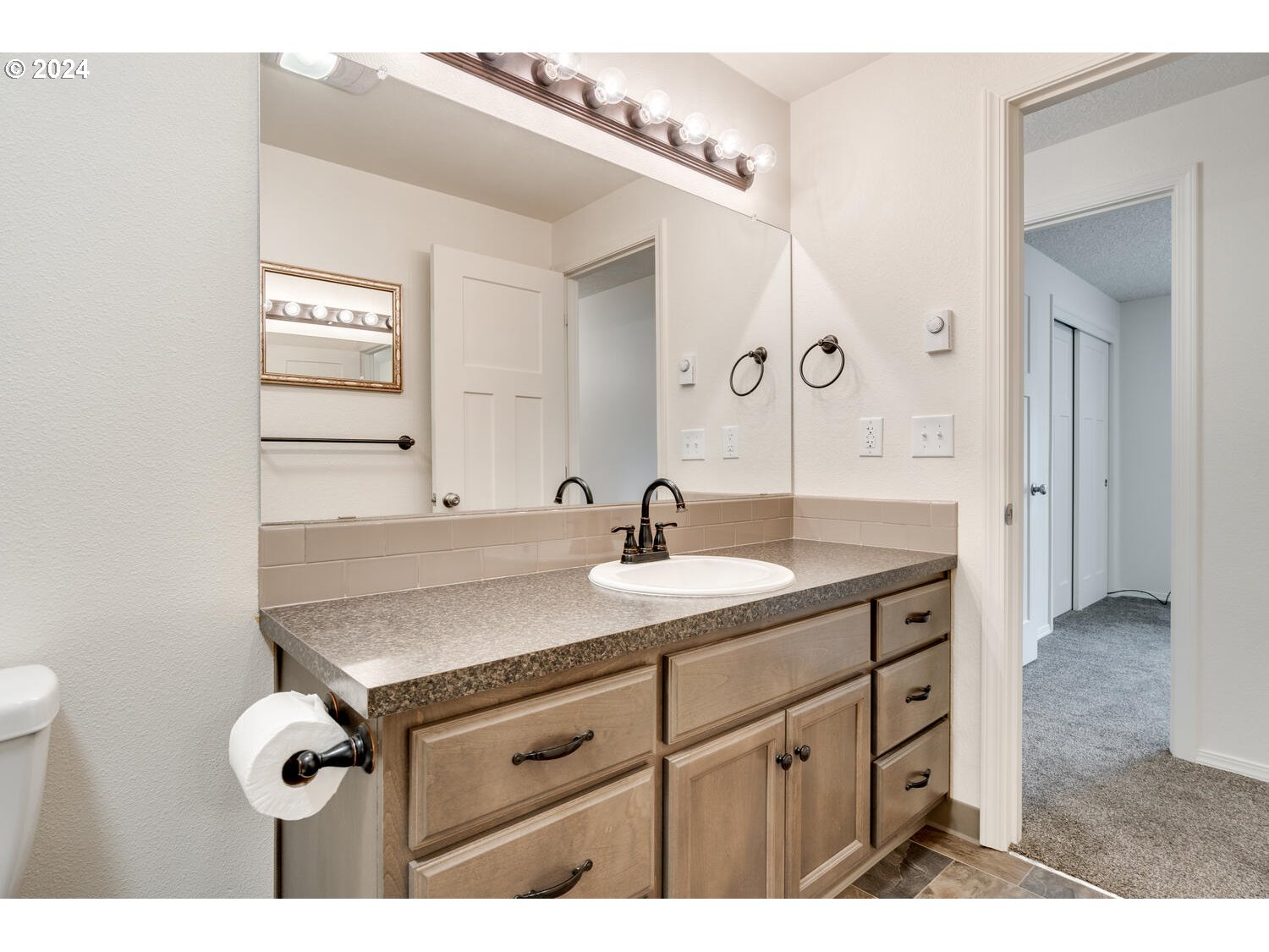 1610 Northwest 27th Avenue Camas, WA 98607 - Photo 14 of 26 Gallery Image 14