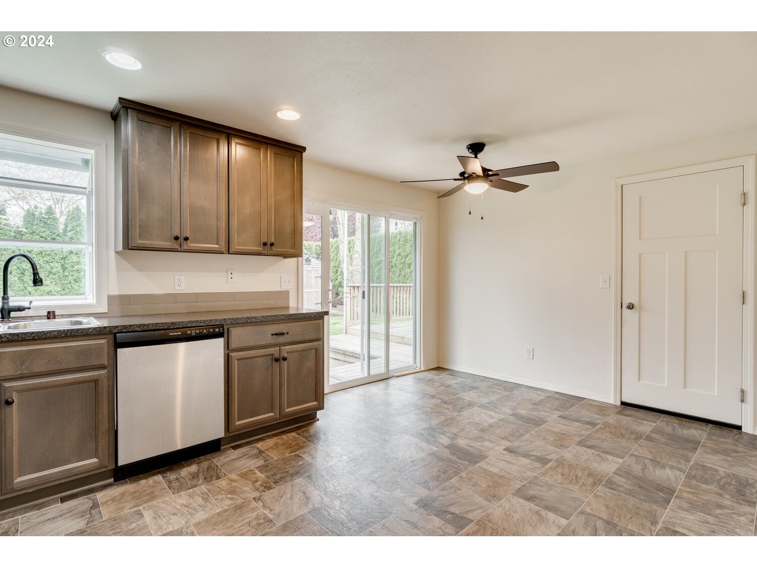 1610 Northwest 27th Avenue Camas, WA 98607 - Photo 9 of 26 Gallery Image 9