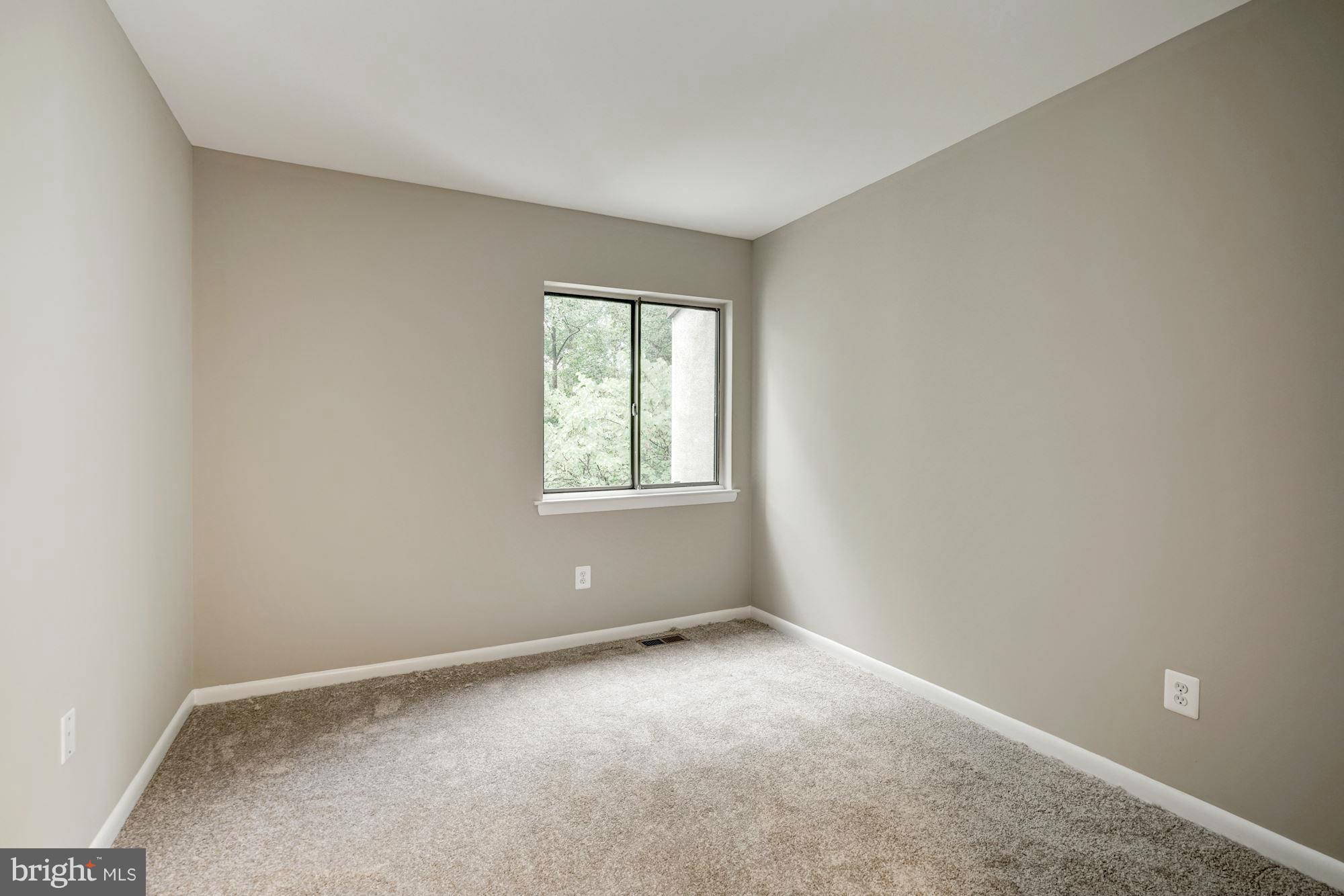 11704 Decade Court Reston, VA 20191 - Photo 21 of 30 an empty room with windows
