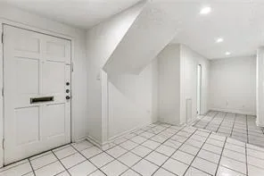 $1,600 | 903 Octavia Street, New Orleans, LA 70115