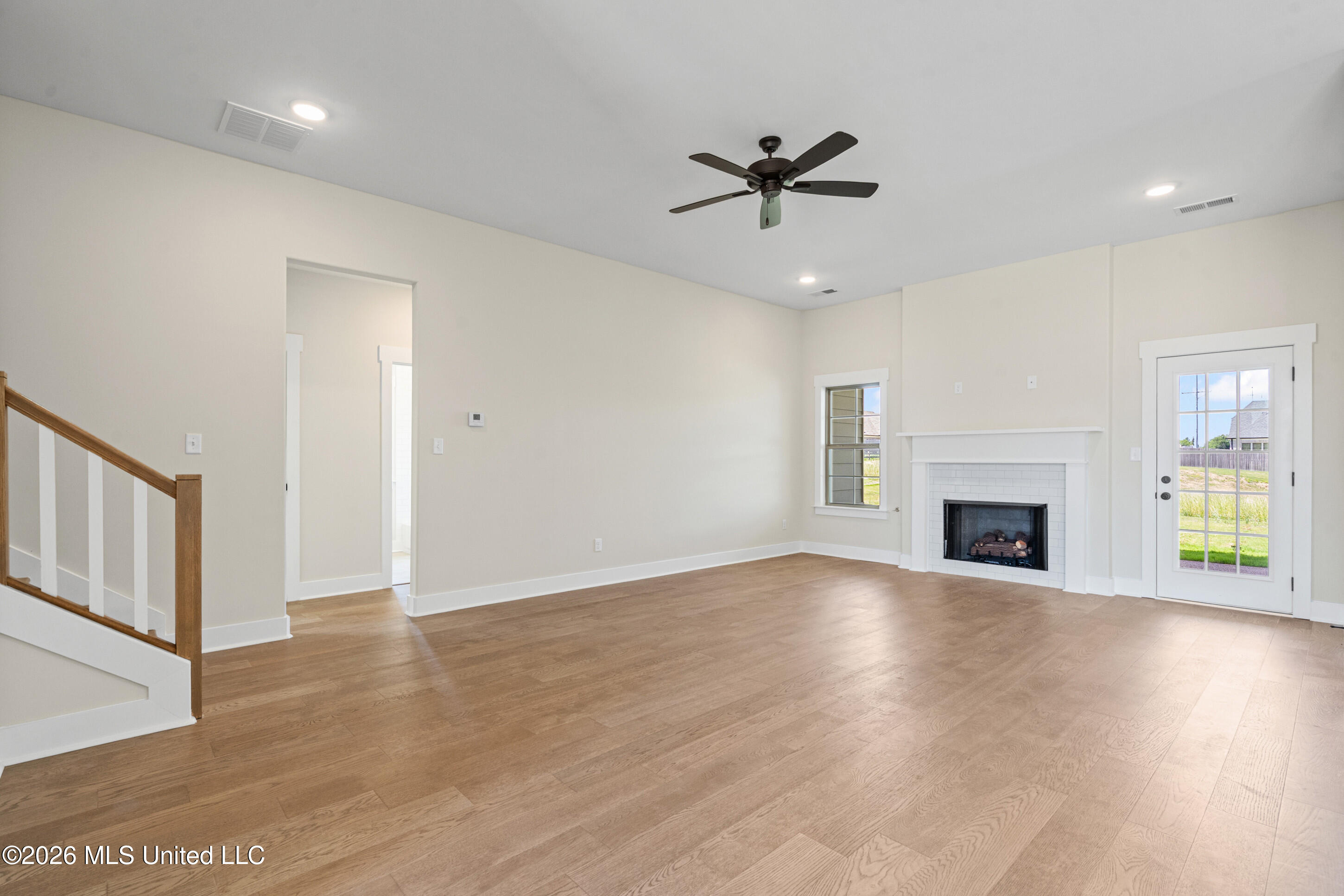 2939 Eden Lane Nesbit, MS 38651 - Photo 2 of 27 _dsc0918_print