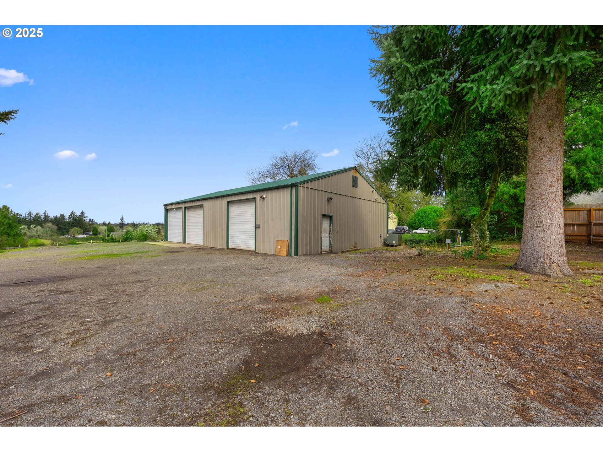 11841 Southeast Foster Road Portland, OR 97266 - Photo 34 of 48