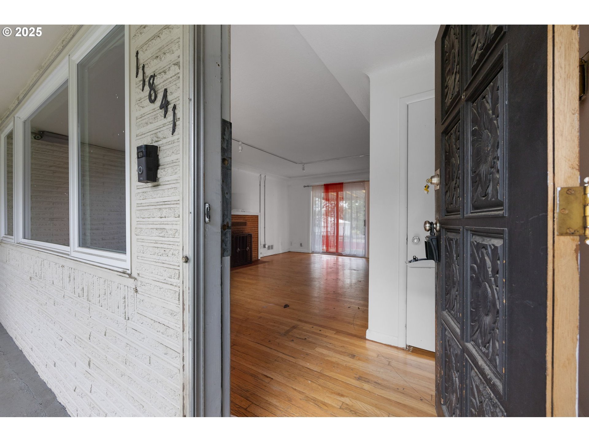 11841 Southeast Foster Road Portland, OR 97266 - Photo 5 of 48