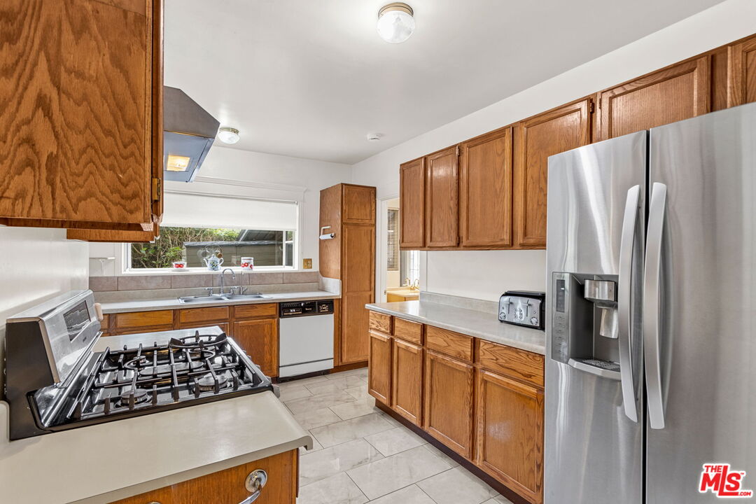 4375 East 14th Street Long Beach, CA 90804 - Photo 19 of 65