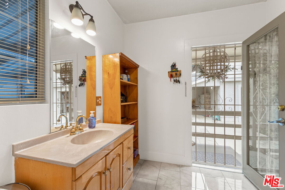 4375 East 14th Street Long Beach, CA 90804 - Photo 24 of 65