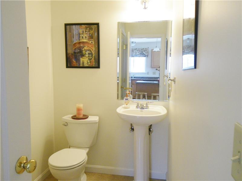 7 Garrison Way, Unit 7 Bangor, ME 04401 - Photo 19 of 19 Bathroom.