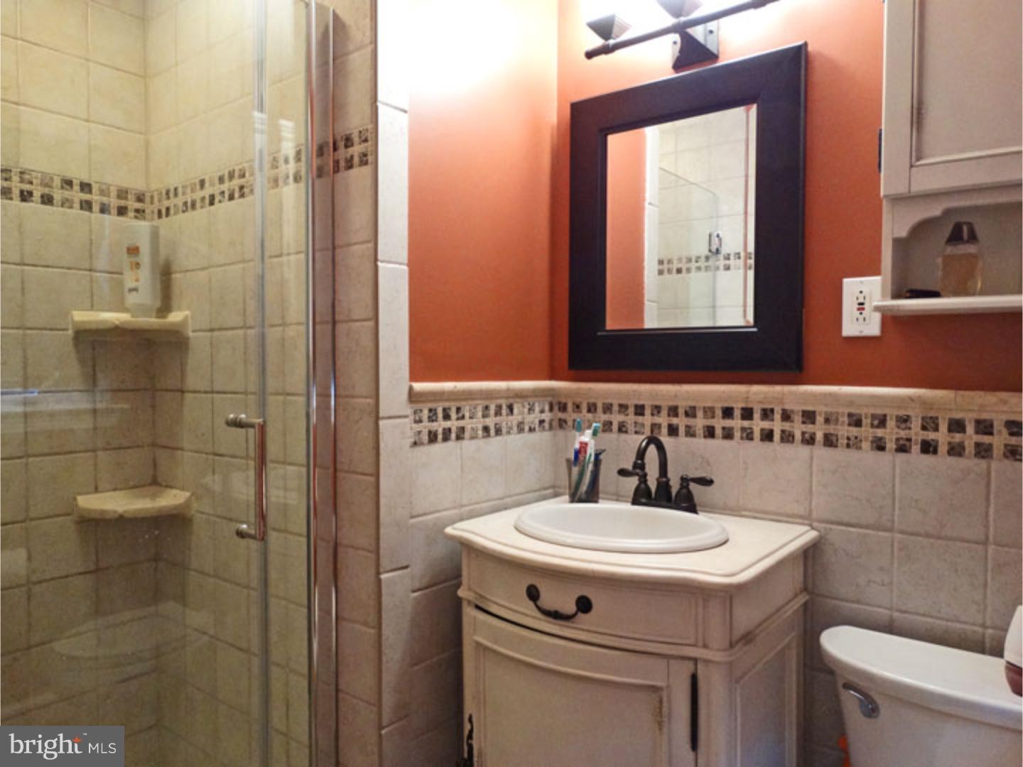 5 Cobblestone Road Cherry Hill, NJ 08003 - Photo 11 of 24 Master Bathroom