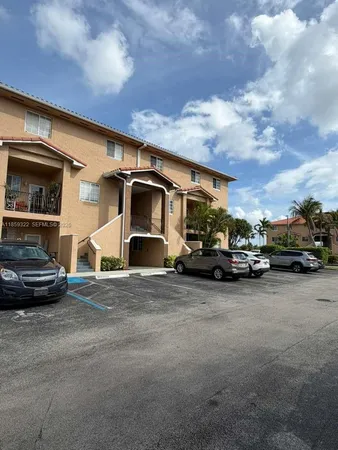 $329,900 | 17415 Northwest 75th Place, Unit 103, Hialeah, FL 33015