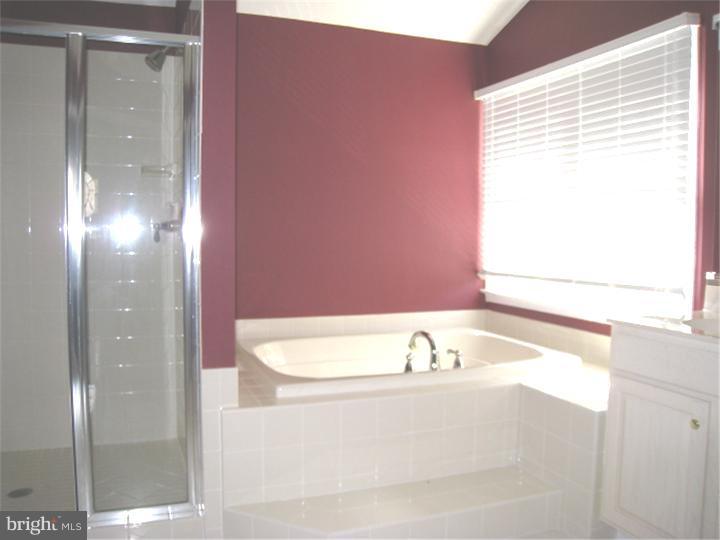 3830 Green Ridge Road Furlong, PA 18925 - Photo 16 of 24 Master Bathroom