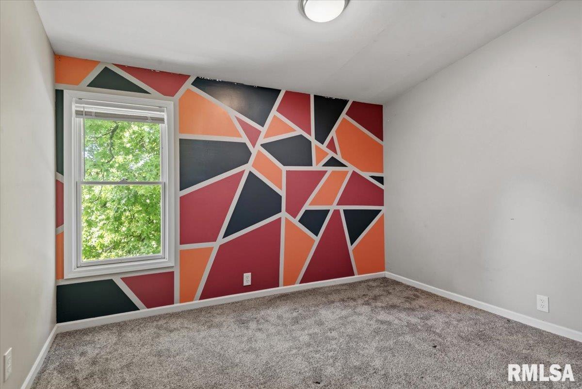872 South MacArthur Boulevard Springfield, IL 62704 - Photo 22 of 37