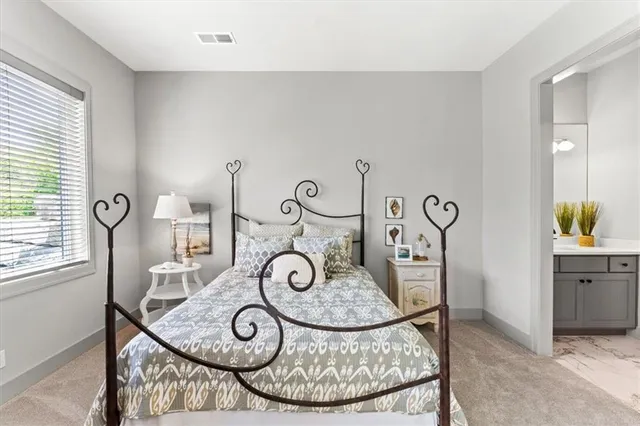 $1,278,490 | 6101 Northwest 58th Street, Kansas City, MO 64151