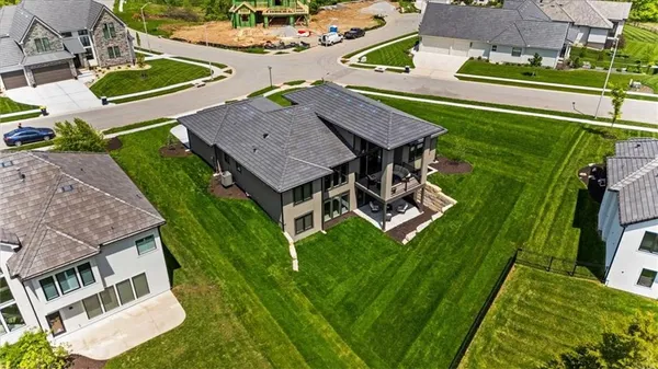 $1,278,490 | 6101 Northwest 58th Street, Kansas City, MO 64151
